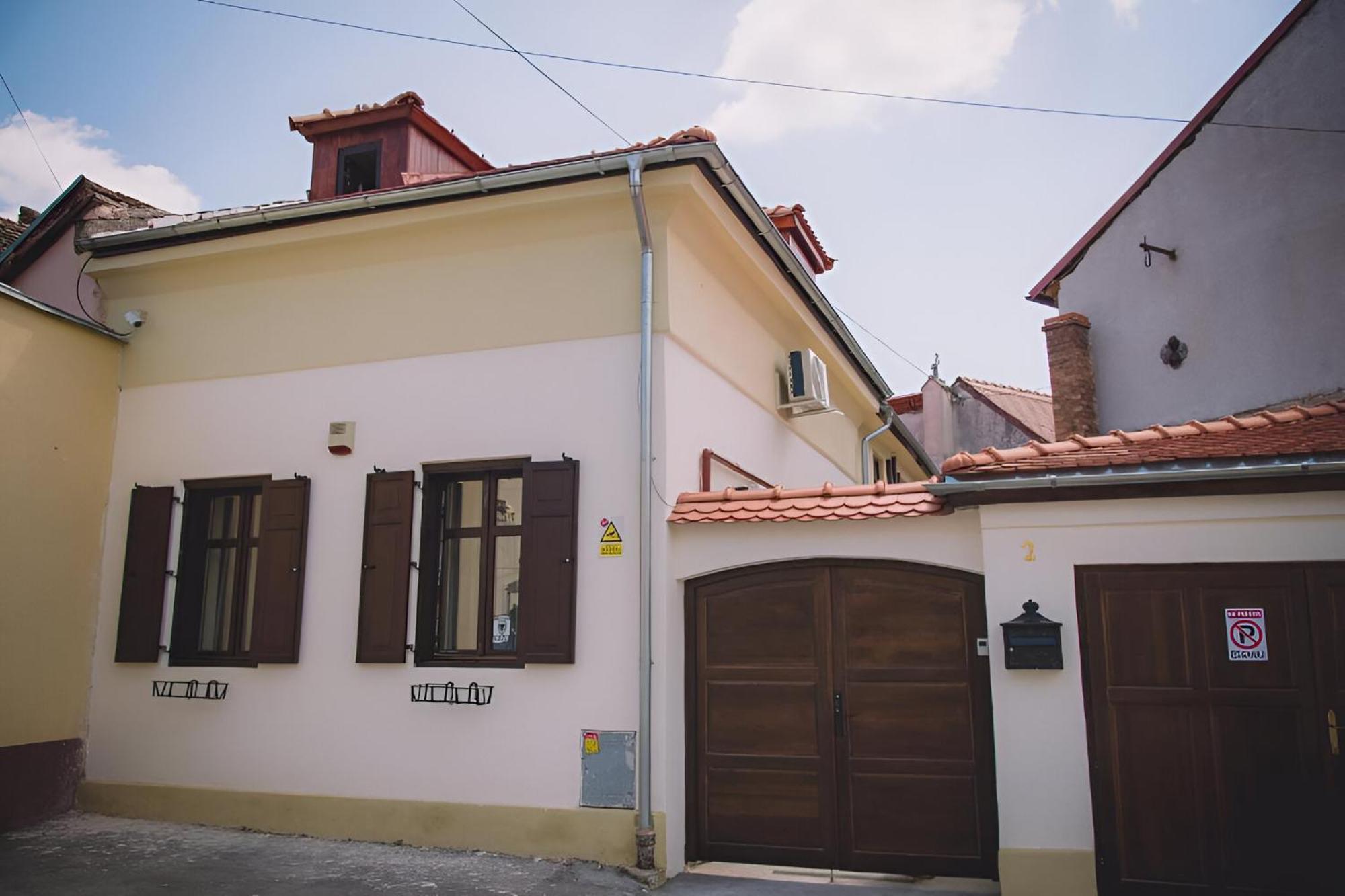 الشقق الفندقية Cochet House سيبيو المظهر الخارجي الصورة