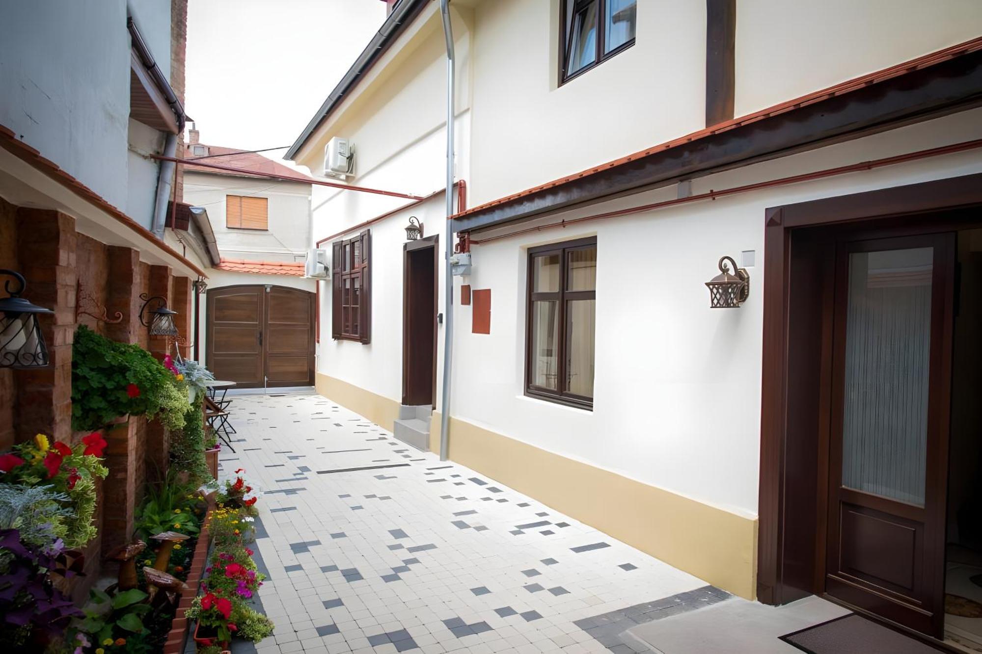 الشقق الفندقية Cochet House سيبيو المظهر الخارجي الصورة